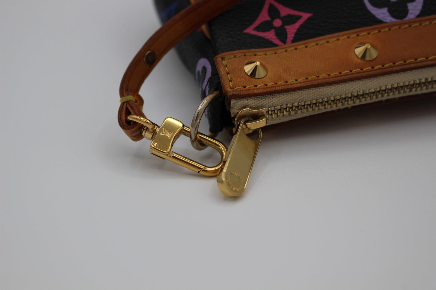 Louis Vuitton x Takashi Murakami Pochette - Black